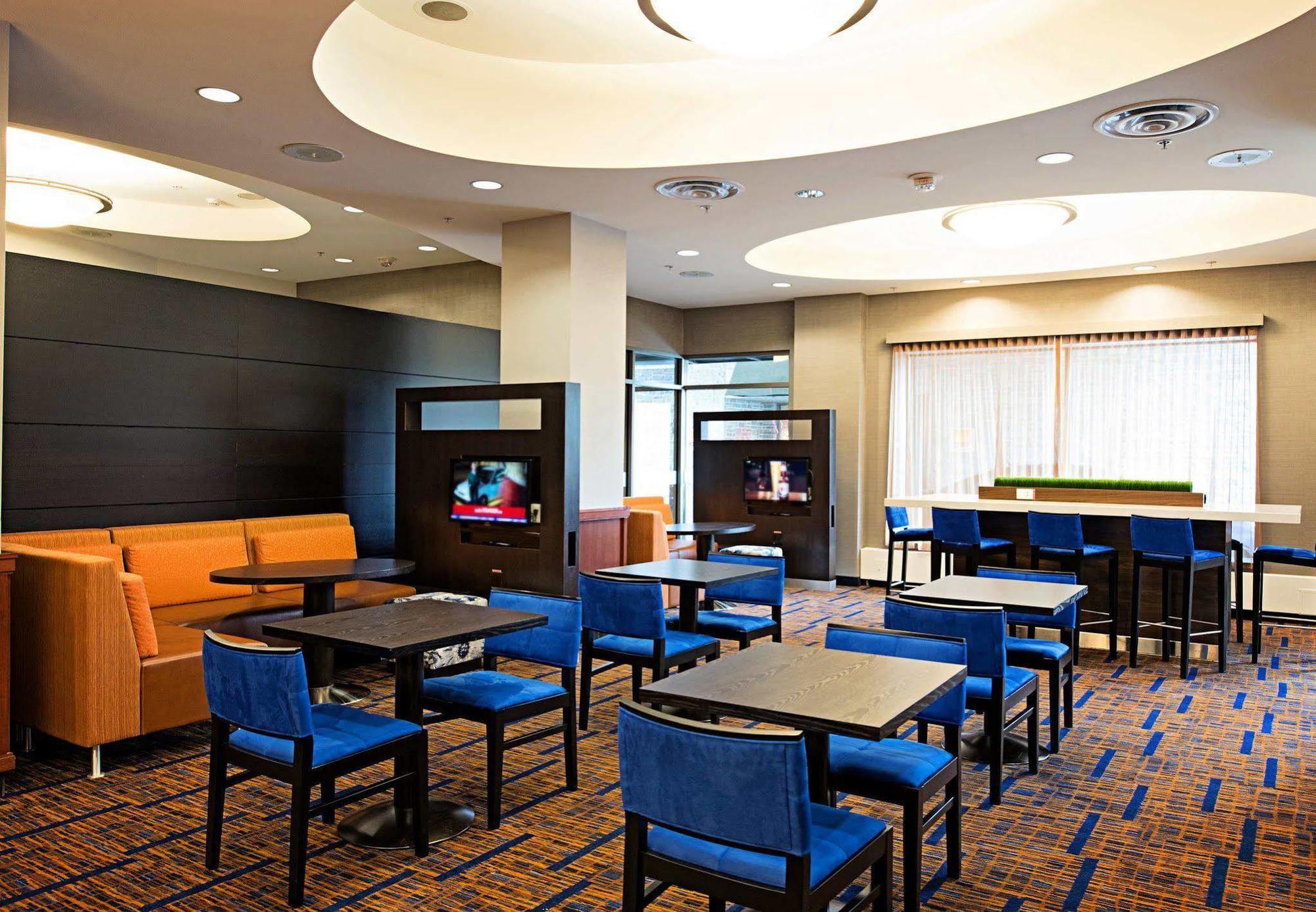 Courtyard By Marriott Halifax Downtown Hotel Buitenkant foto